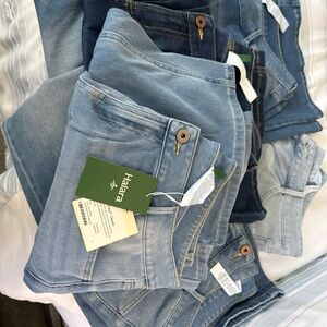 HALARA Light Blue Skinny Jeans Stack - Washed Denim